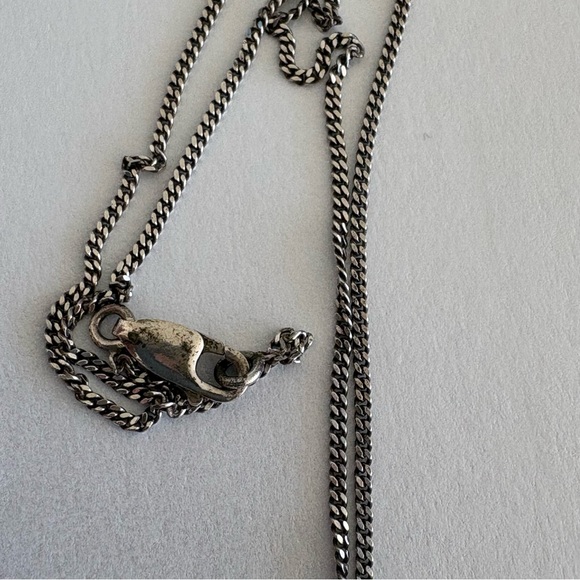 Vintage Gucci Silver Cross Pendant Necklace - Picture 9 of 12